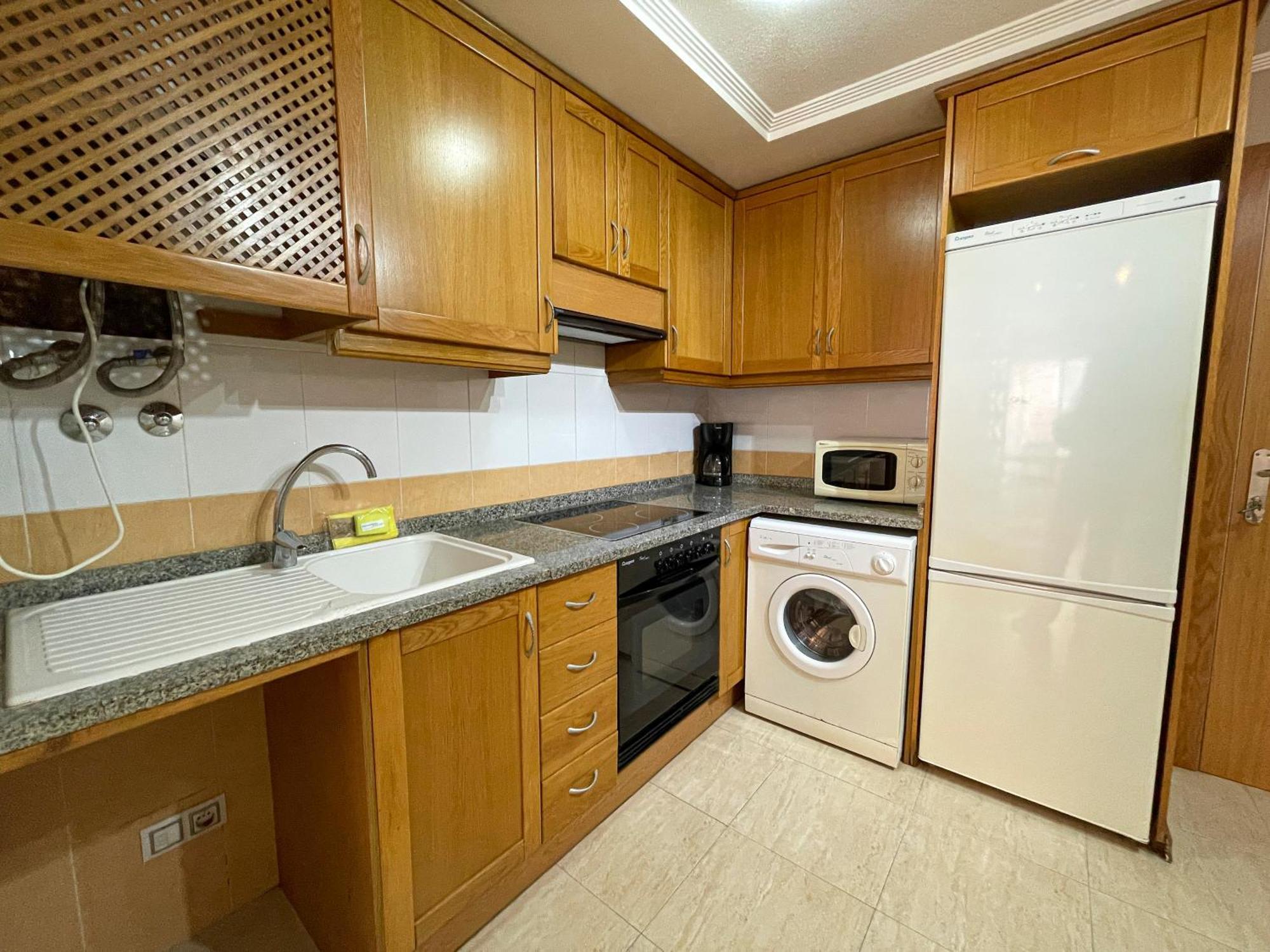 אורופסה דל מר Apartamentos Estacion Oropesa 3000 מראה חיצוני תמונה